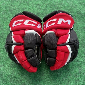 Black & Red Junior CCM FT6 Pro Gloves 12" (Used)