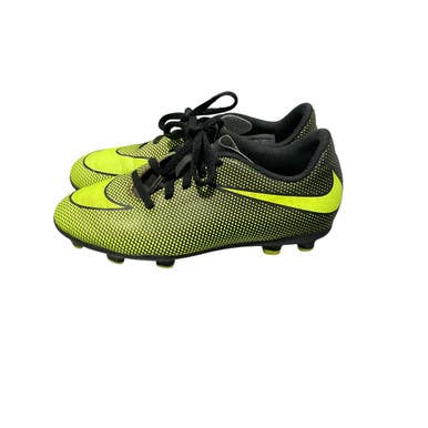 Used Nike Soccer Cleats Yellow Junior 02.5 11834-S000040102