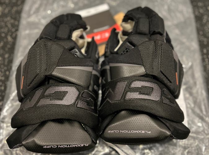CCM Tacks XF Pro Gloves 14" (New)