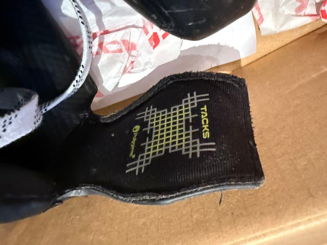 2024 CCM Tacks XF Pro Hockey Skates Regular Width 8.5 (Used)