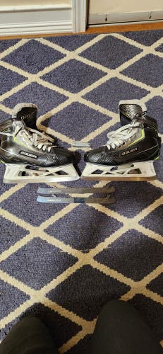 Bauer Elite Hockey Goalie Skates Size 5 (Used)