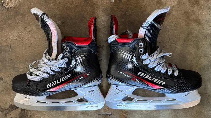 Bauer Vapor X4 Hockey Skates Sz 5.5 Fit 2 (Used)