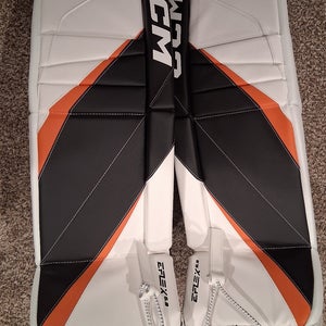 32+1" CCM Eflex 6.9 INT Goalie Leg Pads (New)