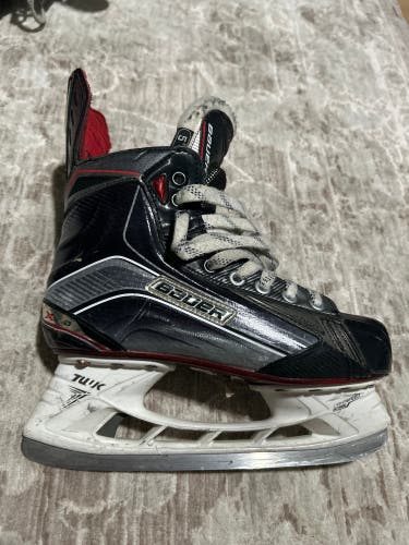 Bauer Vapor X800 Hockey Skates Extra Wide Width Size 5 (Used)