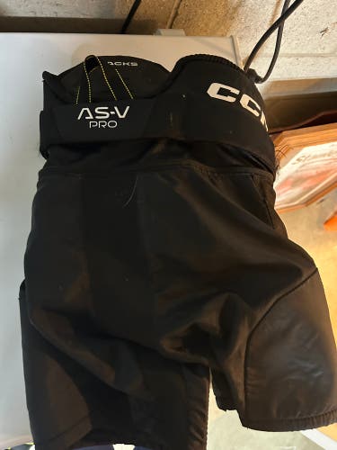 Men's Youth Large CCM Tacks AS-V Pro Hockey Pants (Used)