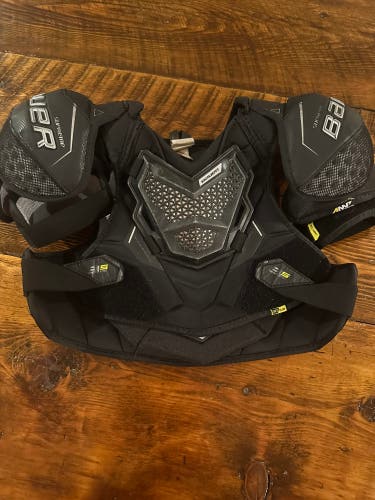 Bauer Supreme 3S Pro Intermediate Medium Shoulder Pads