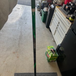Intermediate Bauer Left Hand Hockey Stick P28 (Used)