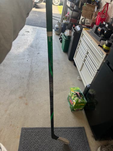Intermediate Bauer Left Hand Hockey Stick P28 (Used)