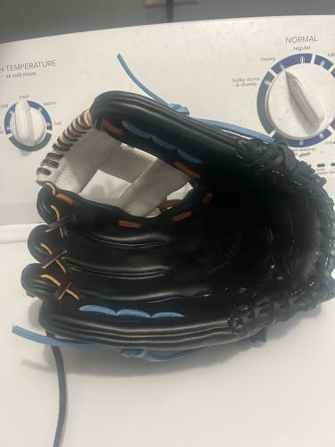 Easton LH Infield Softball Glove 11.75" (New)