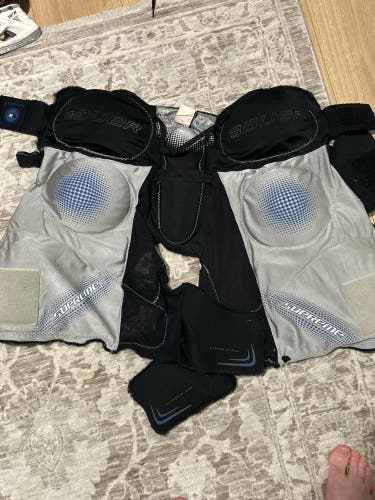 Youth XL - Men’s Small Bauer Supreme One95 Hockey Pants