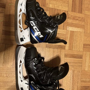 CCM Classic SE Hockey Skates Regular Width Size 2.5 (Used)