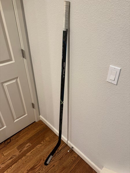 Senior True Project X Right Handed Hockey Stick T92 (Used)