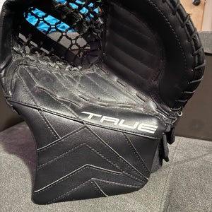 True Catalyst 7x3 Regular glove (New)
