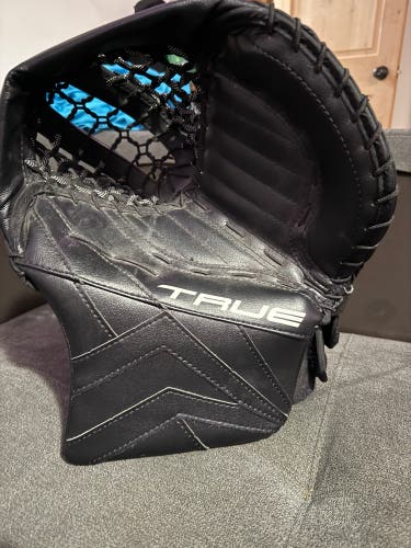 True Catalyst 7x3 Regular glove (New)
