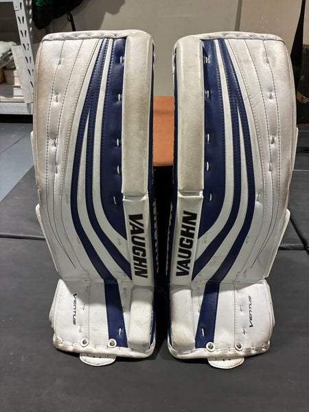 28" Vaughn Ventus SLR2 Goalie Leg Pads (Used)