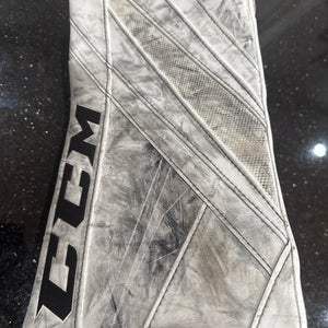 CCM Extreme Flex E5.9 Regular (Used)