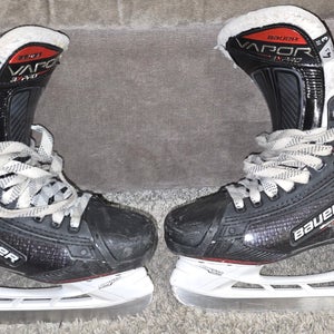 Bauer Vapor 3X Pro Hockey Skates Size 4.5 (Used)