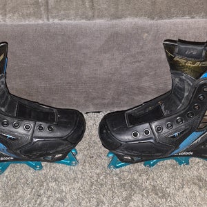 True TF7 Hockey Skates Size 3 Roller
