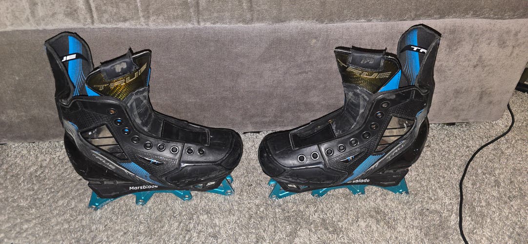 True TF7 Hockey Skates Size 3 Roller