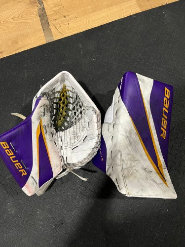 Bauer Goalie Hyperlite 2 Pro Stock glove set