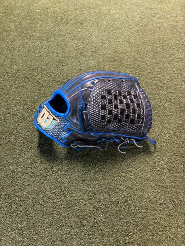 2024 Wilson RH Infield Staff Baseball Glove 11.75" (Used)