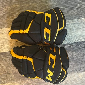 CCM Tacks 9080 Gloves 11” (Excellent Condition)