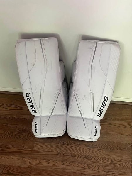 Junior Medium (28+1) Bauer GSX Goalie Leg Pads (Like New)