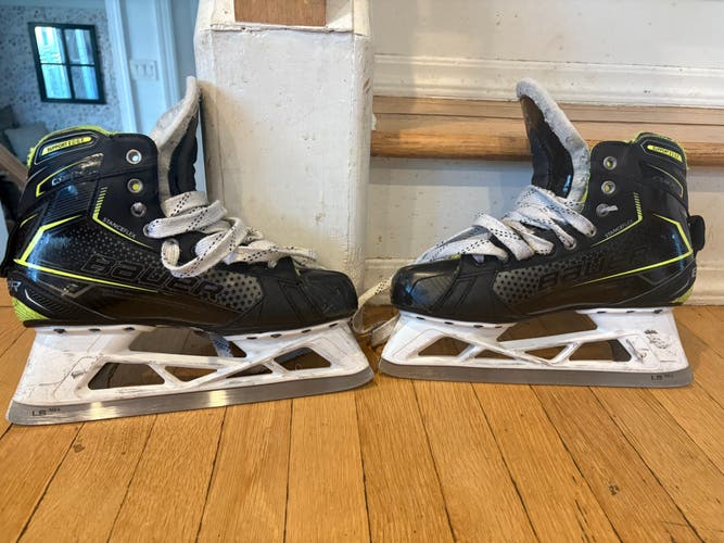 Bauer GSX Hockey Goalie Skates Regular Width 8.5 (Used)