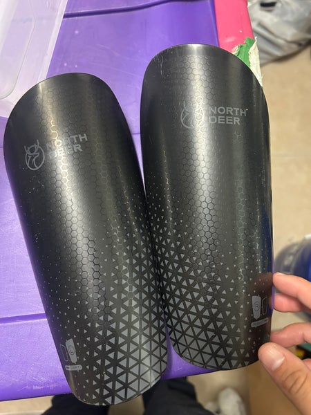 Unisex Large Shin Guards (Used) soccer shin guards