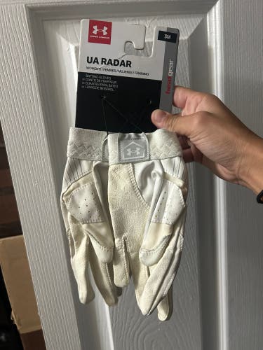 Small Under Armour Batting Gloves (New) softball