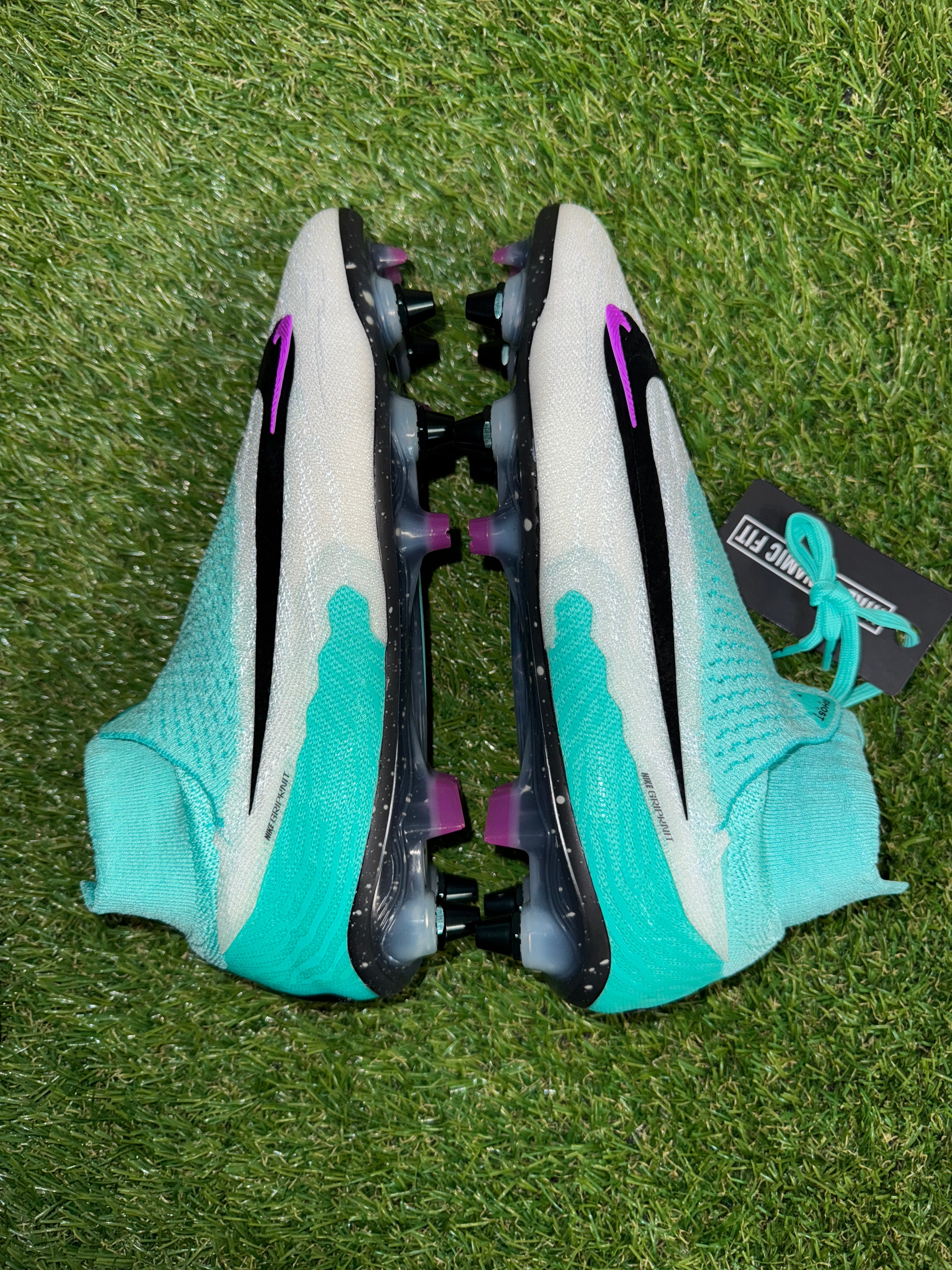 Mens Size 7.5 Nike Phantom GX Elite DF SG Pro AC Soccer Cleats FD0262-300 Wmns 9 Nike Phantom GX Elite DF SG Pro AC Soccer Cleats FD0262-300  main image 3