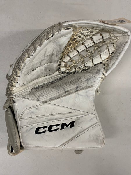 White Junior CCM Axis 2.5 Goalie Glove