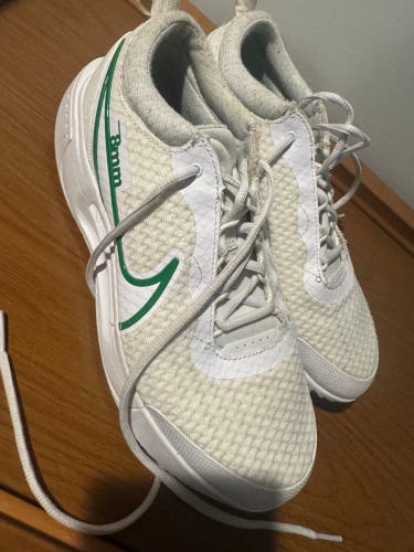 Squash court shoes Nike Women’s Size 8