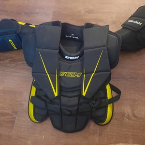 Large/Extra Large CCM Premier Goalie Chest Protector (Used)