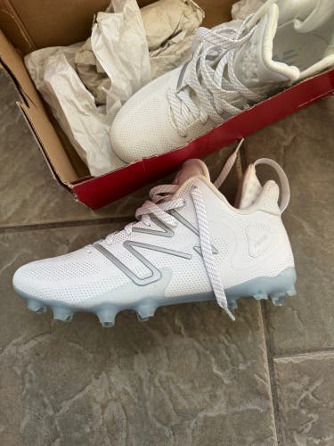 Yellow Unisex Size M 8.5 (W 9.5) Adult New Balance Freeze Mid Top Molded Cleats (New)