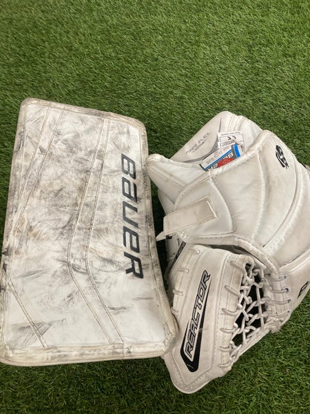 Intermediate Bauer Reactor 7000 Goalie Gloves & Blockers Regular (Used)