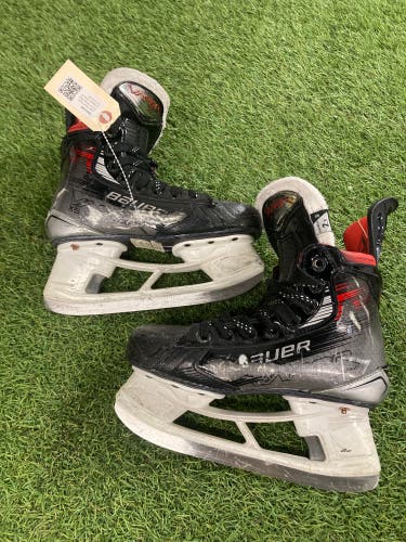 Bauer Vapor X5 Pro Hockey Skates | Size 2.5