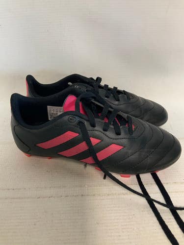 Used Adidas Soccer Cleats Black And Pink Junior 02.5 11823-S000034098