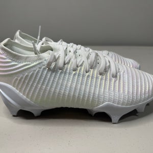 Size 6.5 Men’s Under Armour Blur Pro Football Cleats White Worn Once