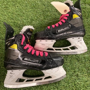 Bauer Supreme 3S Pro Hockey Skates | Size 3