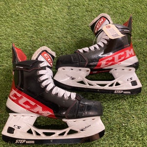 CCM JetSpeed FT4 Pro Hockey Skates | Size 5.5