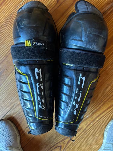 Senior CCM Tacks 9080 14" Shin Pads (Used)