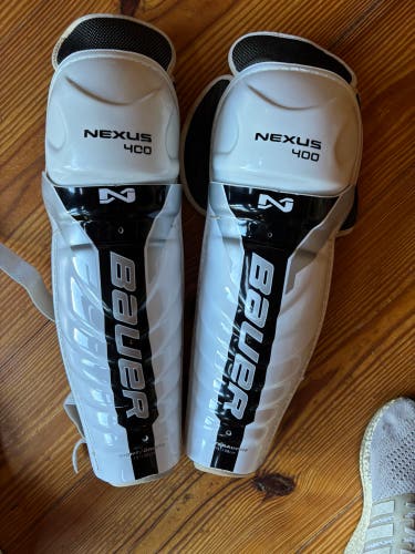 Senior Bauer Nexus 400 15" Shin Pads (New)