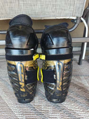 Youth CCM Tacks AS-V Pro 10" Shin Pads (Used)