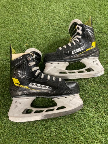 Bauer Supreme Comp Hockey Skates | Size 4