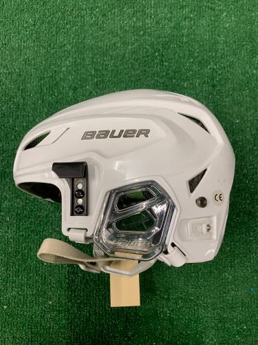 Bauer Hyperlite Helmet | Small/Medium