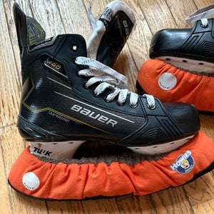 Senior Bauer m40 Supreme Skates 8.5 fit 2