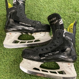 Bauer Ignite Pro+ Hockey Skates | Size 4 Fit 2