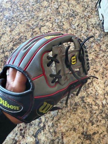 2024 Infield RH Wilson A450 Baseball Glove 11.5" (Used)