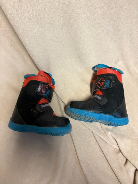 Kid's 11K (Little Kids) Burton Mini Grom Snowboard Boots (Used)